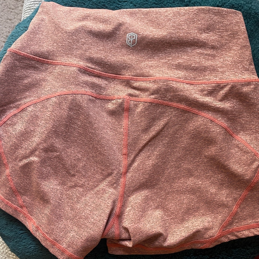 Born primitive shorts